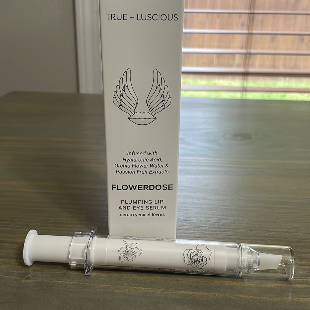 Flowerdose Lip & Eye Serum. New in box